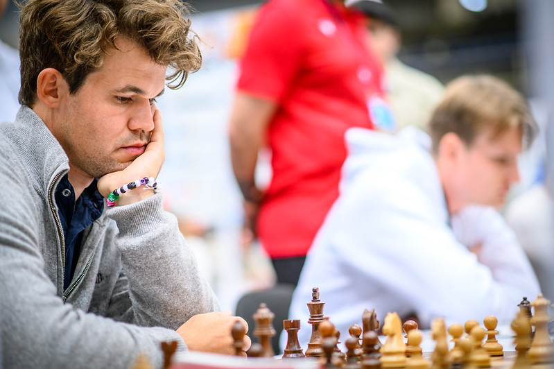 Magnus Carlsen | Foto: MIhal Walusza (FIDE)